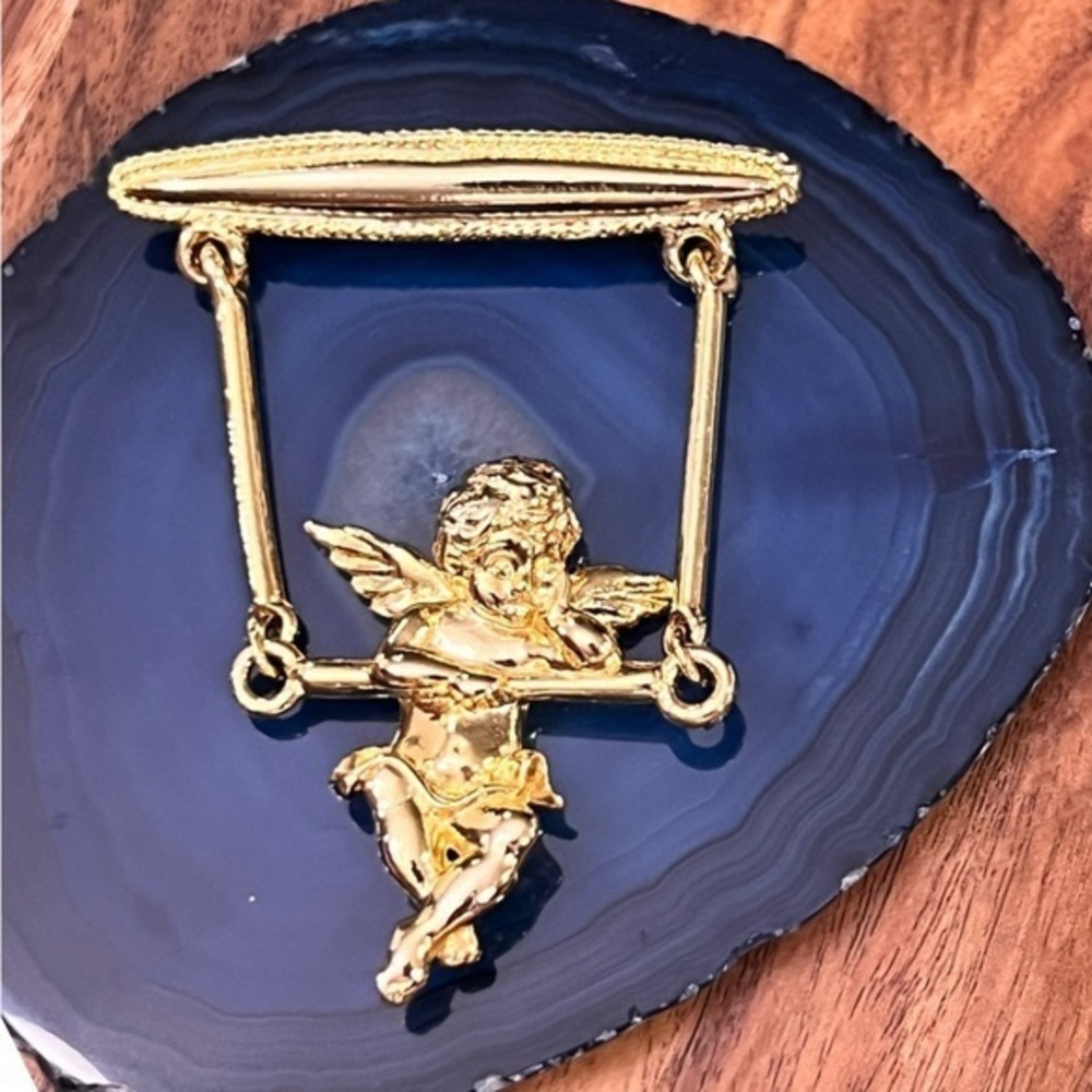 VTG Estate Gold‎ Tone Swinging Angel Cherub Brooch Pin 2.5” Church Christmas